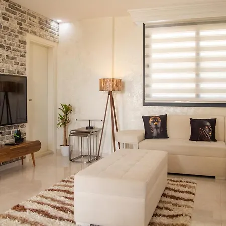 Apartment Amazing House With Shared Pool And Backyard Surrounded By Nature In Seferihisar, Izmir