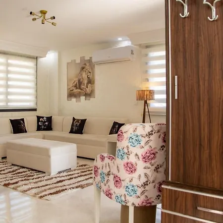 Amazing House With Shared Pool And Backyard Surrounded By Nature In Seferihisar, *
