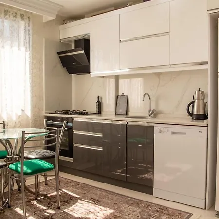 Amazing House With Shared Pool And Backyard Surrounded By Nature In Seferihisar, Apartment *