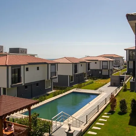 Amazing House With Shared Pool And Backyard Surrounded By Nature In Seferihisar,